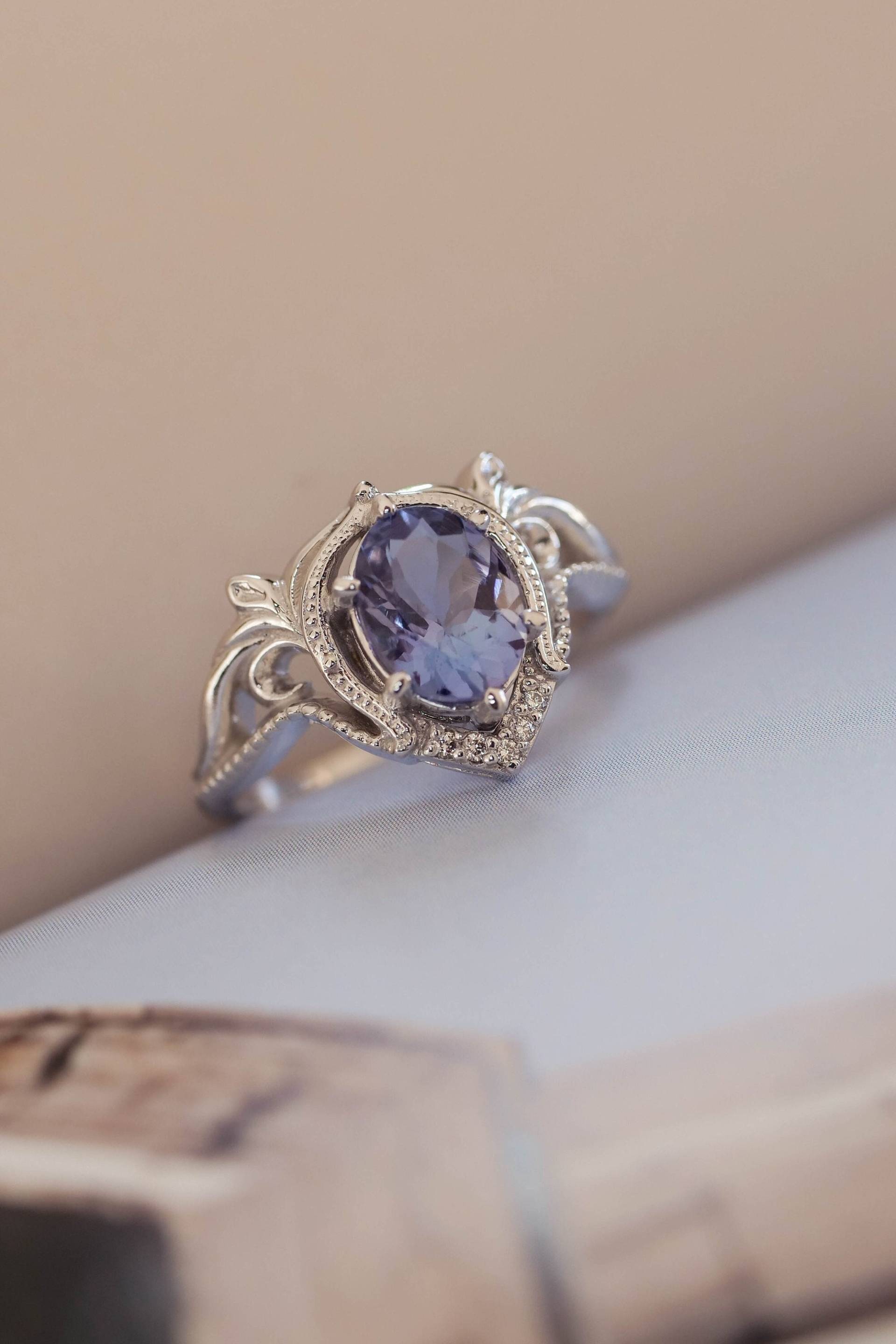 Lavendel Tansanit Verlobungsring, Jugendstil Ring, Stapelring Set, & Diamanten Unikat Natur Inspirierter Ring von EdenGardenJewelry