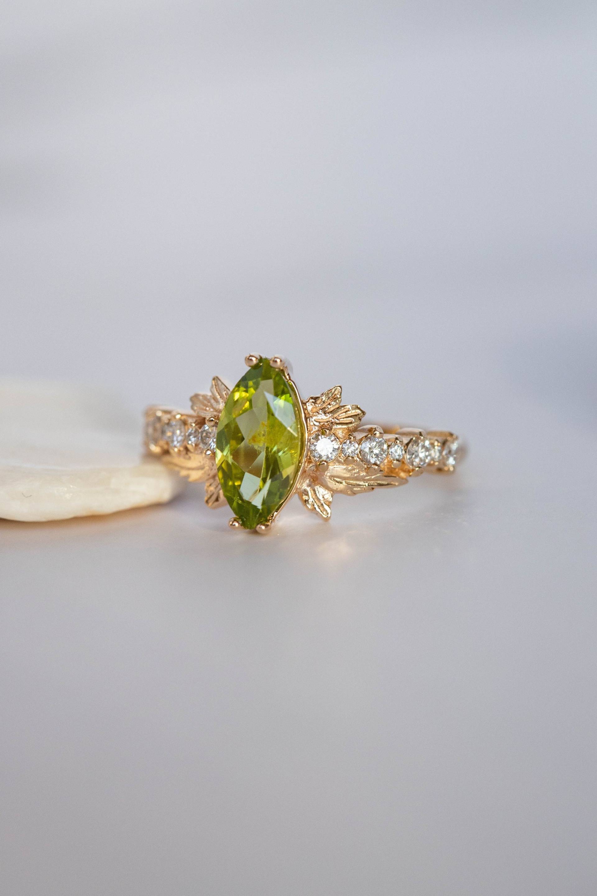 Marquise Schliff Peridot Rose Gold Verlobungsring, Diamant Band Mit Blättern, Natur Inspiriert Einzigartigen Fantasie Vorschlag Ring in 14K von EdenGardenJewelry