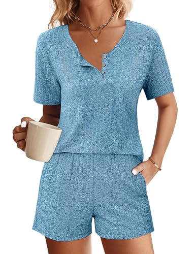Ekouaer Schlafanzug Kurz Damen Shorty Pyjama Kurz T-Shirt & Shorts mit Knöpfe Zweiteiliger Pyjama Set für Damen, Blau, L Ekouaer Schlafanzug Kurz Damen Shorty Pyjama Kurz T-Shirt & Shorts mit Knöpfe Zweiteiliger Pyjama Set für Damen, Blau, L von Ekouaer