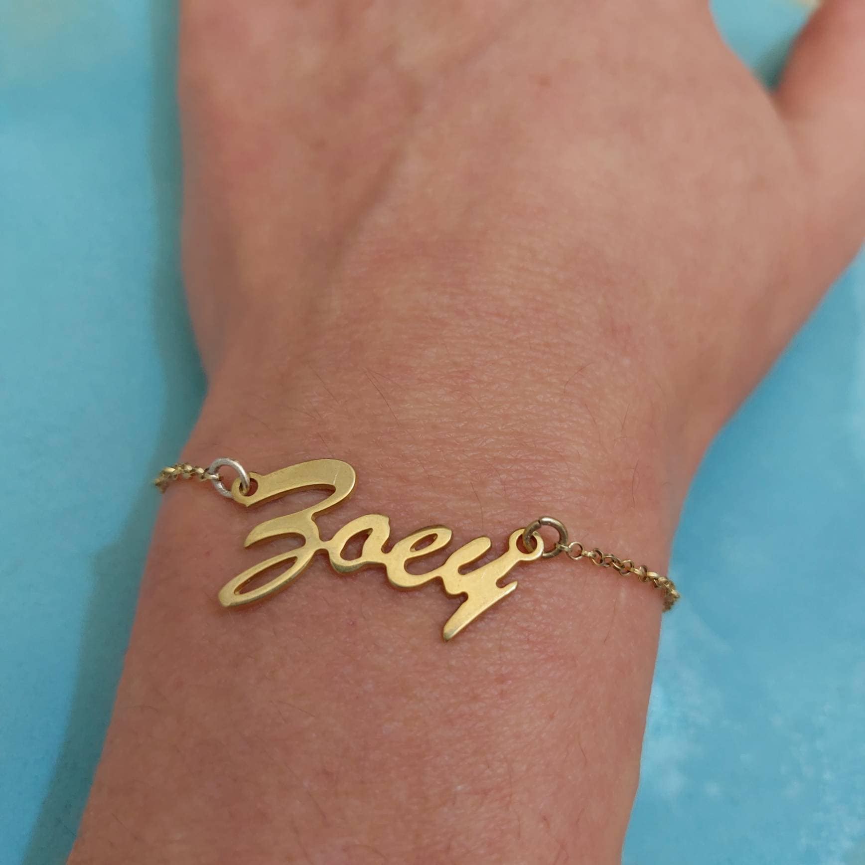 Skript Namen Armband - Benutzerdefinierte Gold Name Personalisierter Schmuck Handschrift Valentinstag Geschenk Mädchen Zoey von ElianaBridal