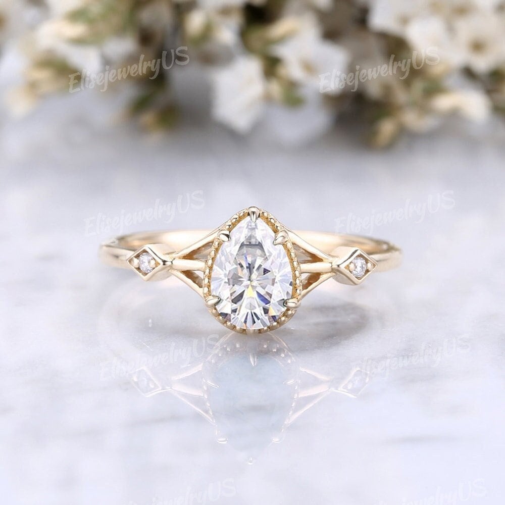 1Ct Moissanite Verlobungsring Vintage Gold Ring Birne Drei Stein Ehering Frauen Braut Versprechen Geschenk von EliseJewelryUS