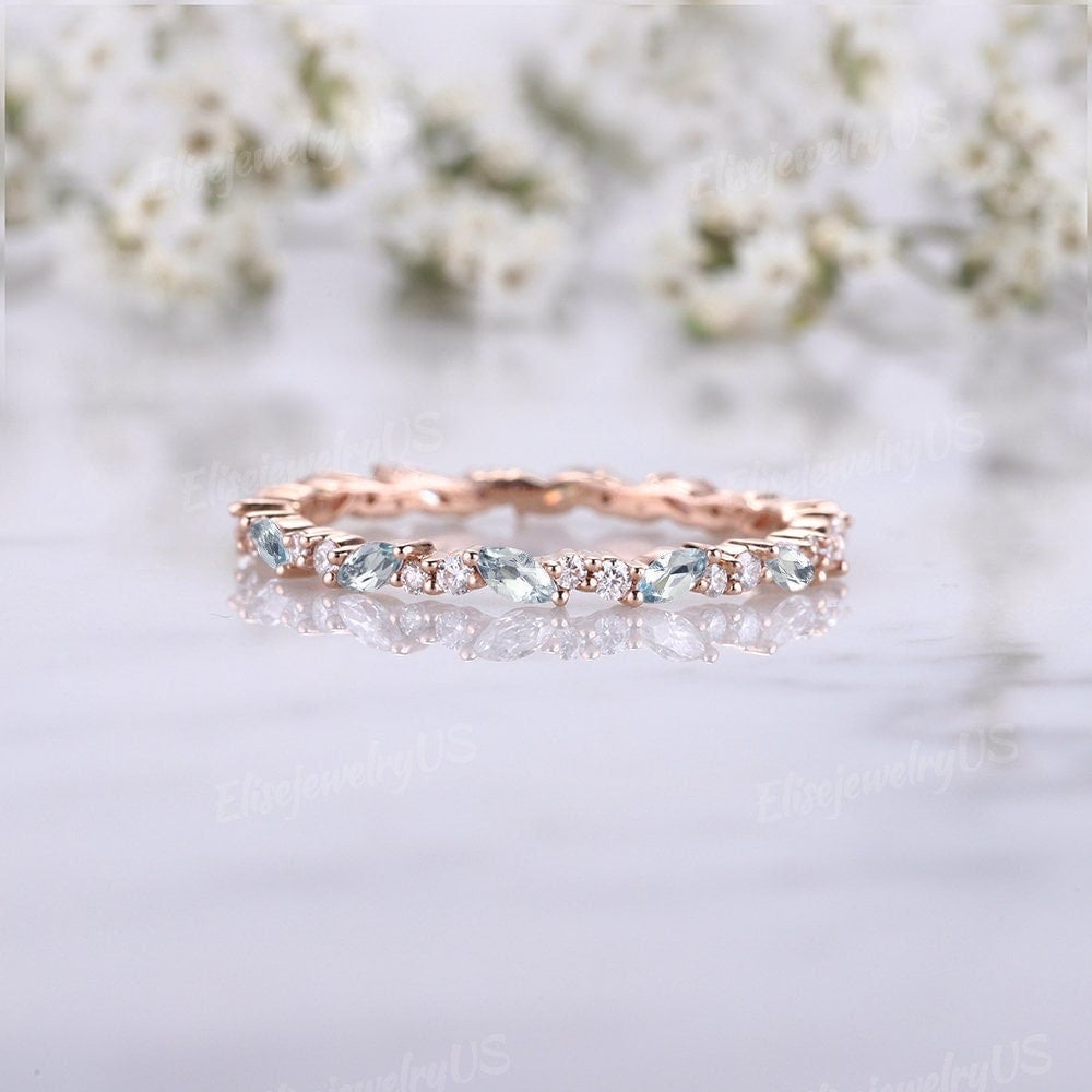 Einzigartiger Aquamarin-Ehering-Ehering Aus Roségold Für Damen Im Marquise-Schliff. Passender Diamant-stapelring. Vollständiger von EliseJewelryUS