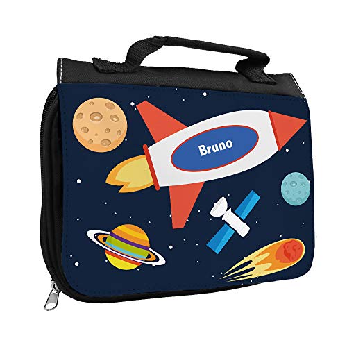 Kulturbeutel mit Namen Bruno und Weltraum-Motiv mit Rakete und Planeten für Jungen | Kulturtasche mit Vornamen | Waschtasche für Kinder von Eurofoto