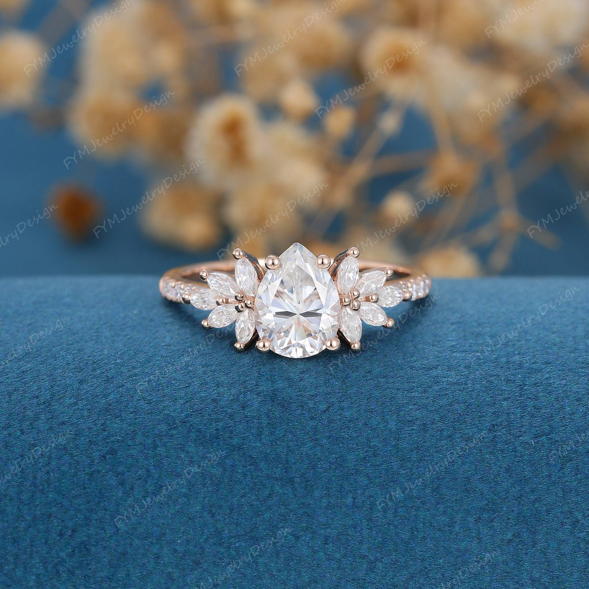 Birnenförmiger Moissanit Verlobungsring Vintage Roségold Halb Ewigkeit Diamant Hochzeit Braut Geschenk von FYMJewelryDesign