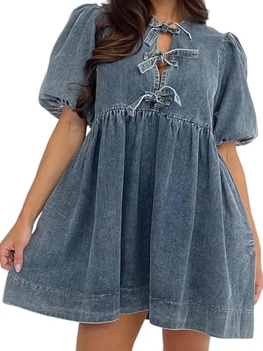 Fiacafyo Damenkleid mit kurzen Puffärmeln, Babydoll, Schnürung vorne, Rundhalsausschnitt, Rüschen, A-Linie, Y2K, Mini-Schößchen, Jeanskleid mit Taschen, Dunkelblau, M Fiacafyo Damenkleid mit kurzen Puffärmeln, Babydoll, Schnürung vorne, Rundhalsausschnitt, Rüschen, A-Linie, Y2K, Mini-Schößchen, Jeanskleid mit Taschen, Dunkelblau, M von Fiacafyo