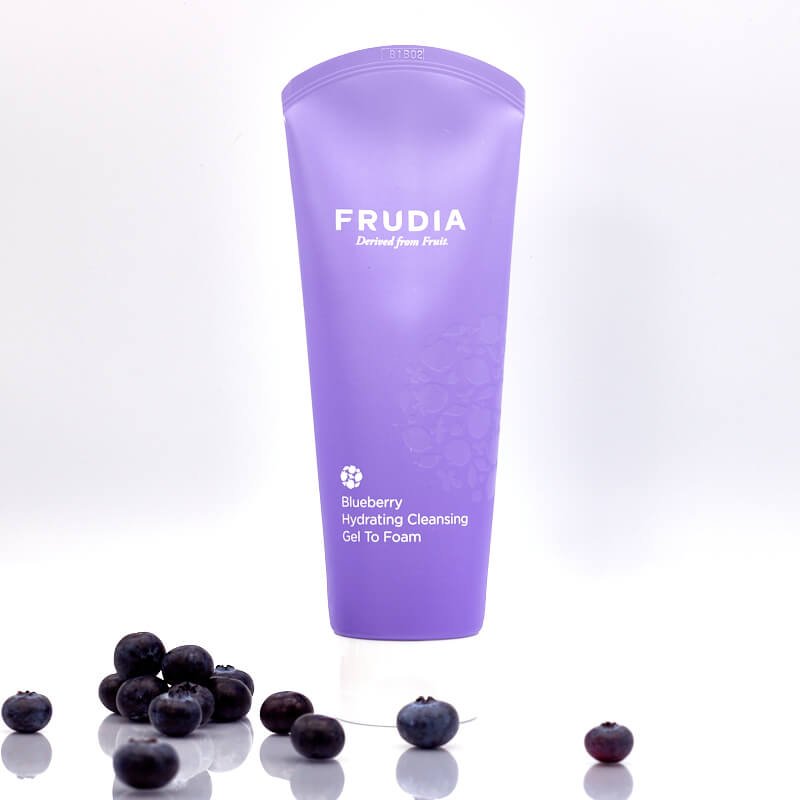 Frudia Blueberry Hydrating Cleansing Gel to Foam von Frudia