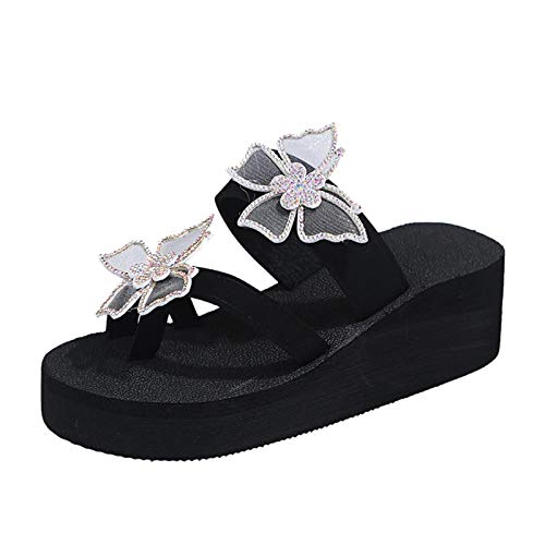 Frauen Anti-Rutsch Keil Flip Flops Strass funkelnden Schmetterling Strap Dekor Zehe Post Pantoffeln dicke Sohle Strand Pool Fußbett gepolsterte Bogen Unterstützung leichte Thongs Sandalen (White, 41) Frauen Anti-Rutsch Keil Flip Flops Strass funkelnden Schmetterling Strap Dekor Zehe Post Pantoffeln dicke Sohle Strand Pool Fußbett gepolsterte Bogen Unterstützung leichte Thongs Sandalen (White, 41) von Generic