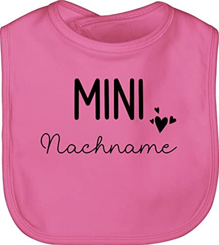 Lätzchen - Zur - Mini Nachname | Schwangerschaft verkünden Geschenk Geburt Baby - Unisize - Pink - geburtsgeschenk name neugeboren reveal neugeborene geschenke nachnamen Lätzchen - Zur - Mini Nachname | Schwangerschaft verkünden Geschenk Geburt Baby - Unisize - Pink - geburtsgeschenk name neugeboren reveal neugeborene geschenke nachnamen von Geschenk mit Namen personalisiert by Shirtracer