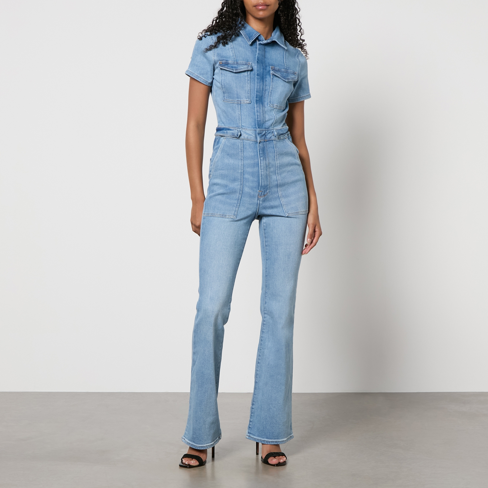 Good American Fit For Success Bootcut Denim Jumpsuit - XS von Good American