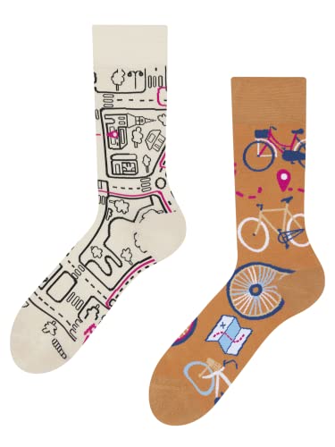 Dedoles Socken Unisex Damen Herren & Kinder Baumwolle viele lustige Designs 1 Paar Geschenk links rechts verschieden, Farbe Beige, Motiv Stadtfahrrad, Gr. 43-46 von Dedoles