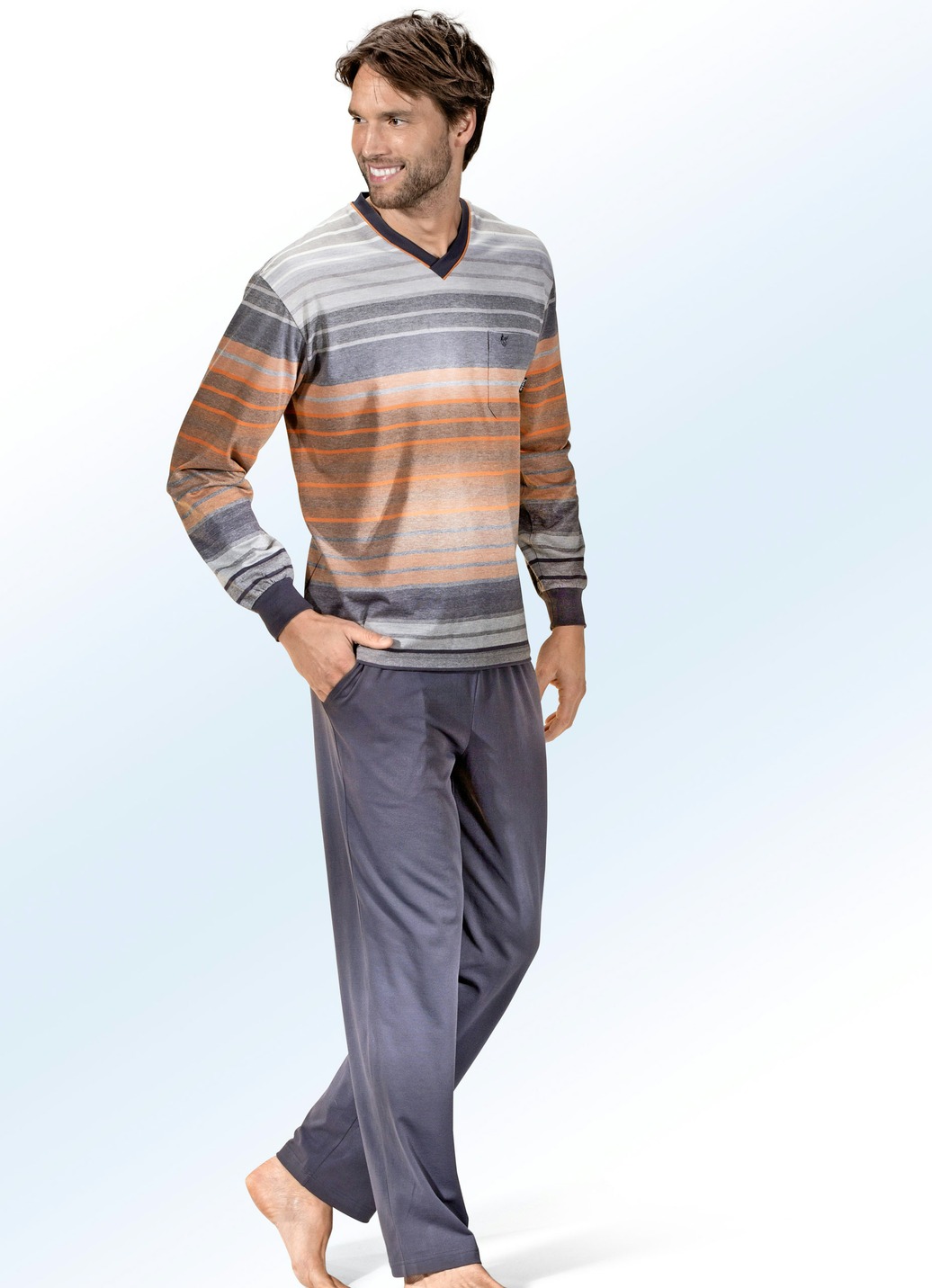 Hajo Klima Komfort Schlafanzug mit V-Ausschnitt, Brusttasche und garngefärbtem Ringeldessin, Grafit-Bunt, Größe 54 von HAJO NACHTMODE