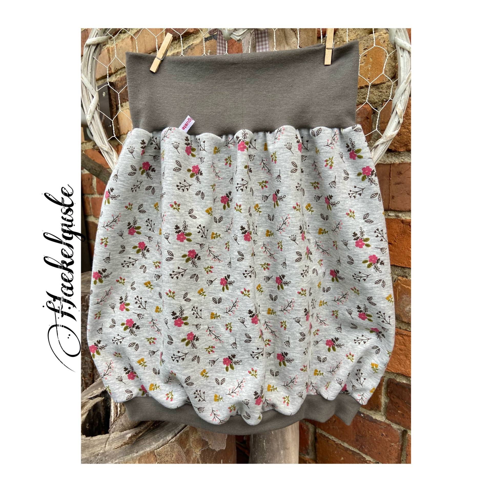 Alpenfleece Ballonrock Blumen Gräser Beere Weinrot Beige Grau Pumprock Damen Blüten Gefüttert Herbst Winter Rock Alpenfleece Ballonrock Blumen Gräser Beere Weinrot Beige Grau Pumprock Damen Blüten Gefüttert Herbst Winter Rock von Haekelguste