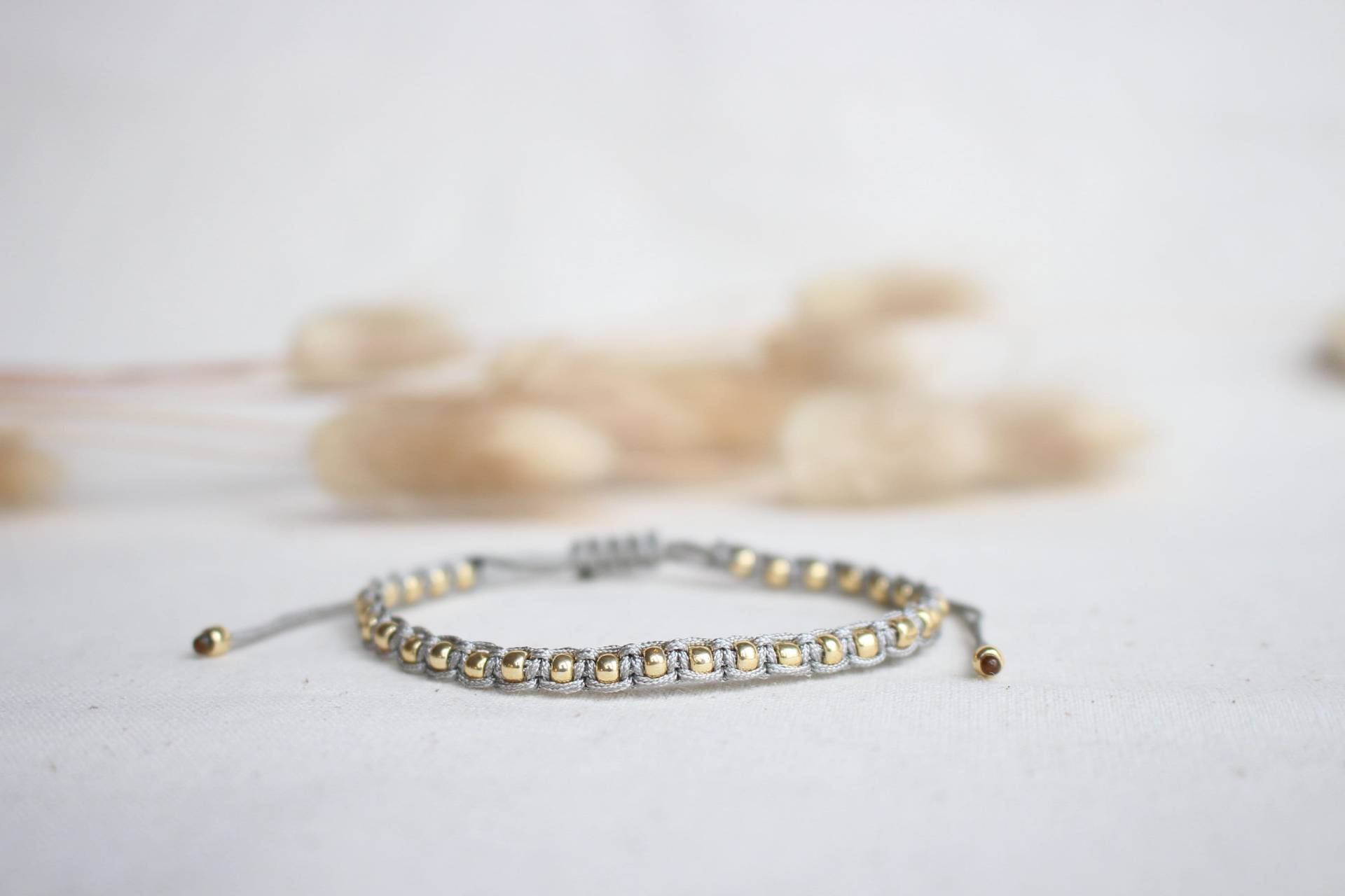 Makramee Eingefasste Gold Perlen Armband/Fußkette - Hannischjewelry von HannischJewelry