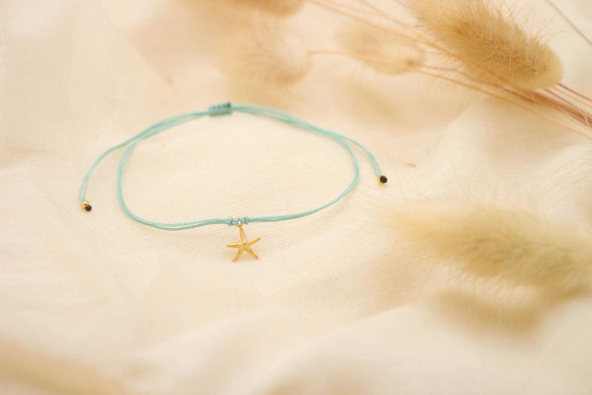 Ultra Slim Kordel Seestern Gold Armband/Fußkette - Tinylittlepiecesshop von HannischJewelry