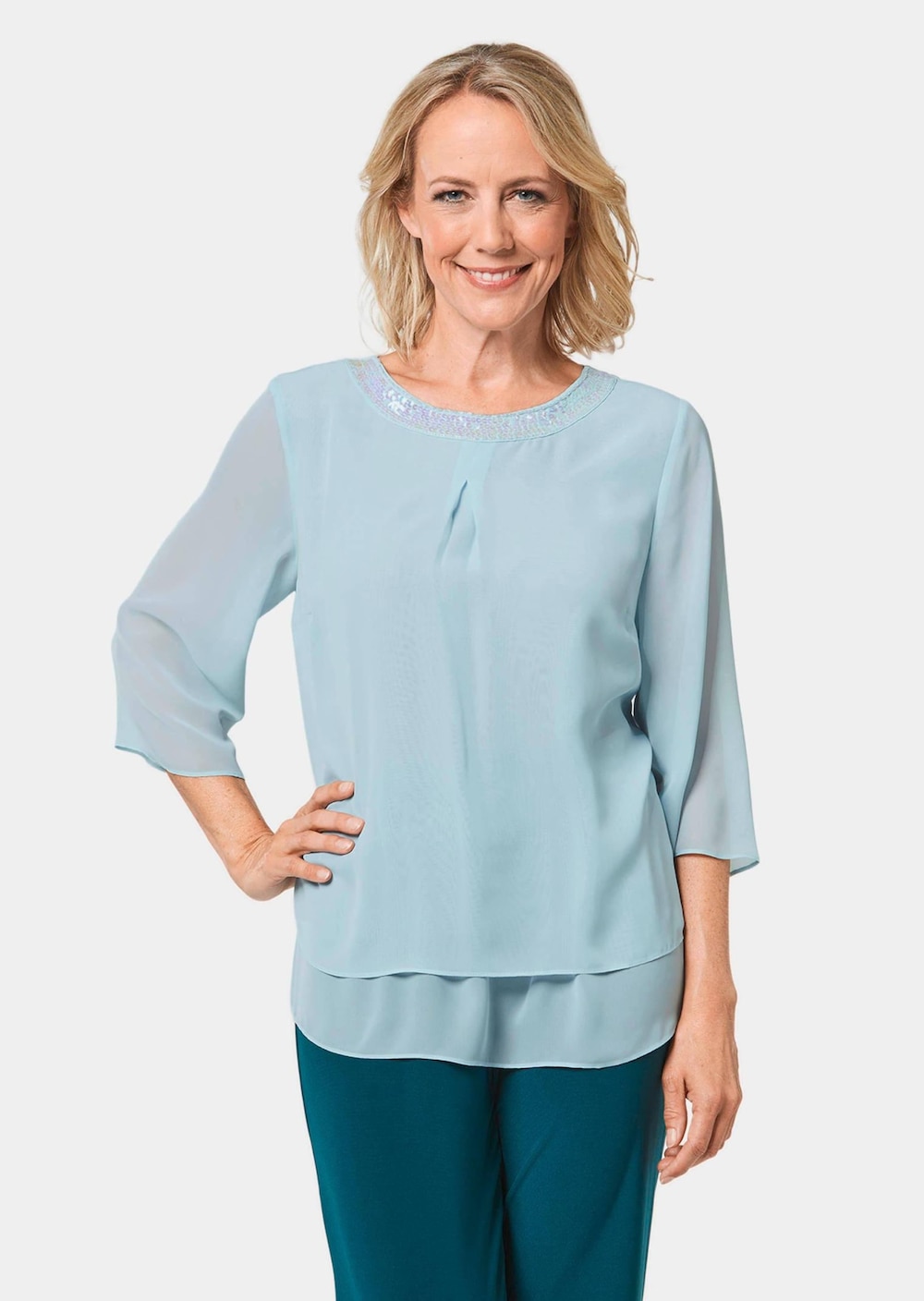 Große Größen Luftige Chiffonbluse mit Pailletten, Damen, blau, Größe: 23, Polyester, Happy Size Women Große Größen Luftige Chiffonbluse mit Pailletten, Damen, blau, Größe: 23, Polyester, Happy Size Women von GOLDNER