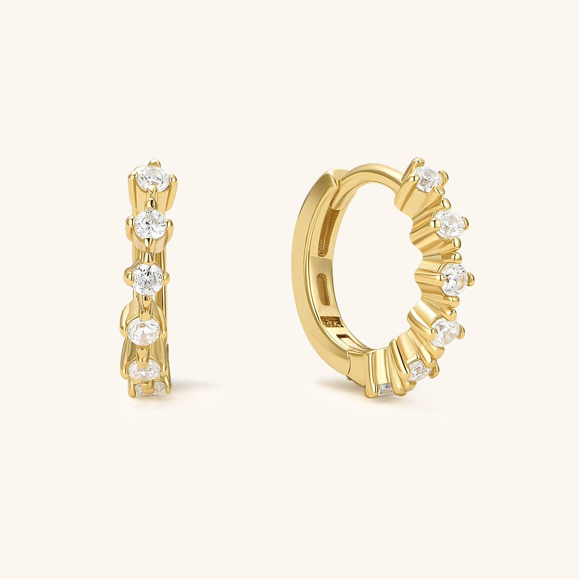 18K Gold Hoop Ohrringe Kleine Creolen Diamant Huggie Cz Huggies Kleine Hoops Geschenk Für Sie von HeartMadeofGold