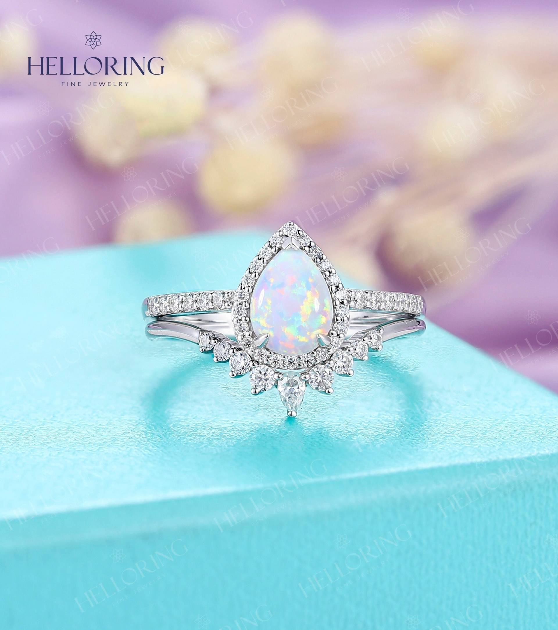 Vintage Birnenförmige Lab Opal Verlobungsring Set Weißgold Moissanite Diamant Ehering Heiligenschein Jahrestag Ring Versprechen von HelloRing
