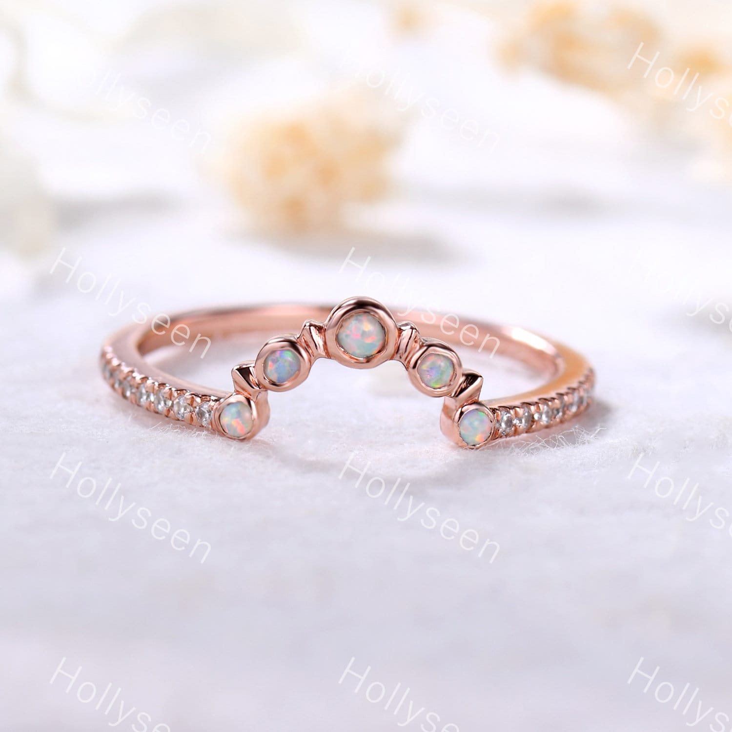 Opal Geschwungener Ehering Feueropal Kurve Verlobungsring Silber 14K Rose Gold Stapelbar Band Stapelring Brautring Frauen von Hollyseen