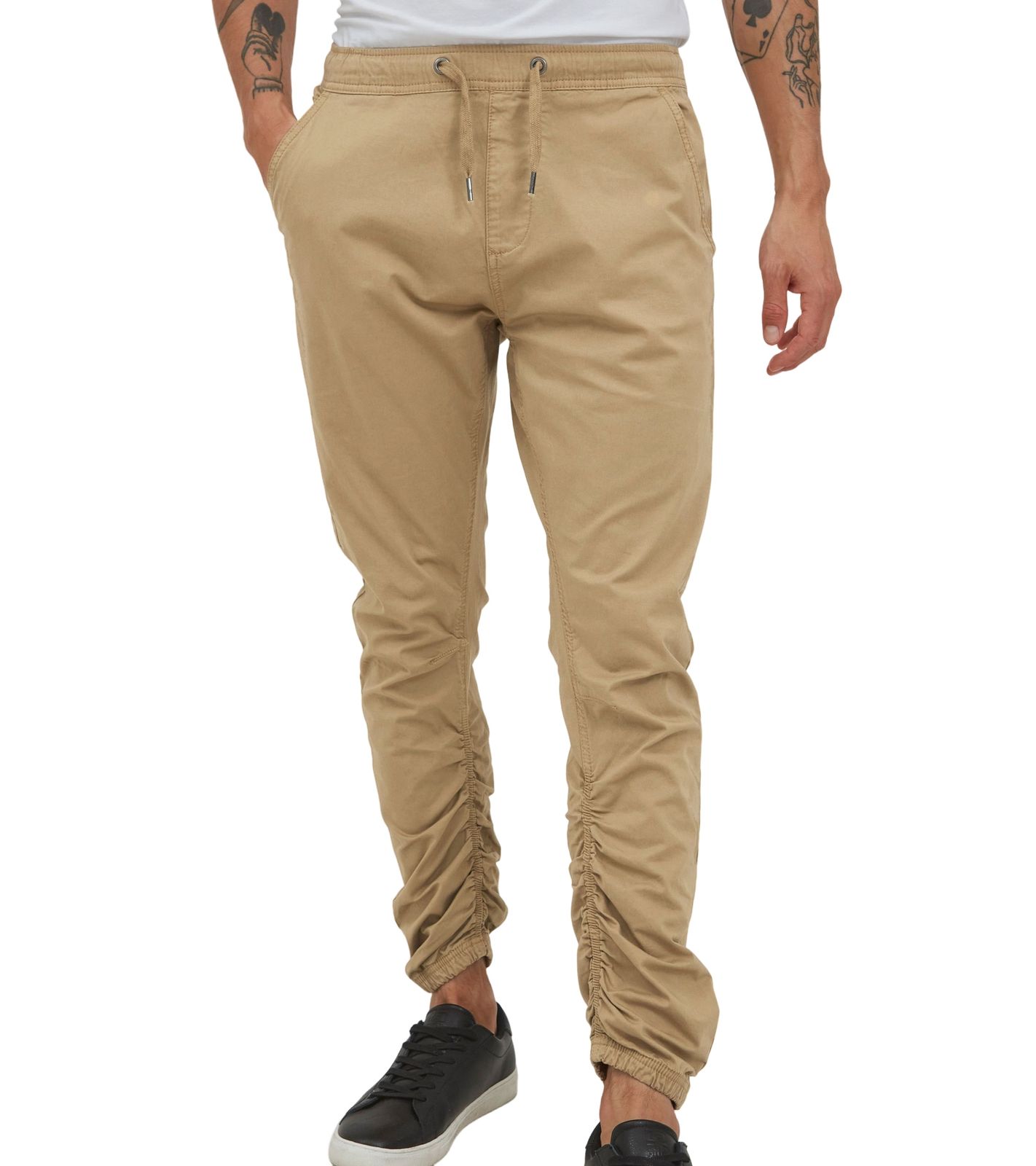 INDICODE Gillermo Herren Chino-Hose nachhaltige Jogg-Pant mit elastischen Beinabschluss 65293MM 035 Beige von INDICODE