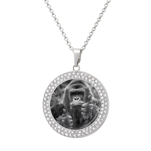 IUBBKI Halskette mit Bigfoot-Sasquatch-Anhänger für Damen, runde Diamant-Halskette, Schmuckanhänger IUBBKI Halskette mit Bigfoot-Sasquatch-Anhänger für Damen, runde Diamant-Halskette, Schmuckanhänger von IUBBKI