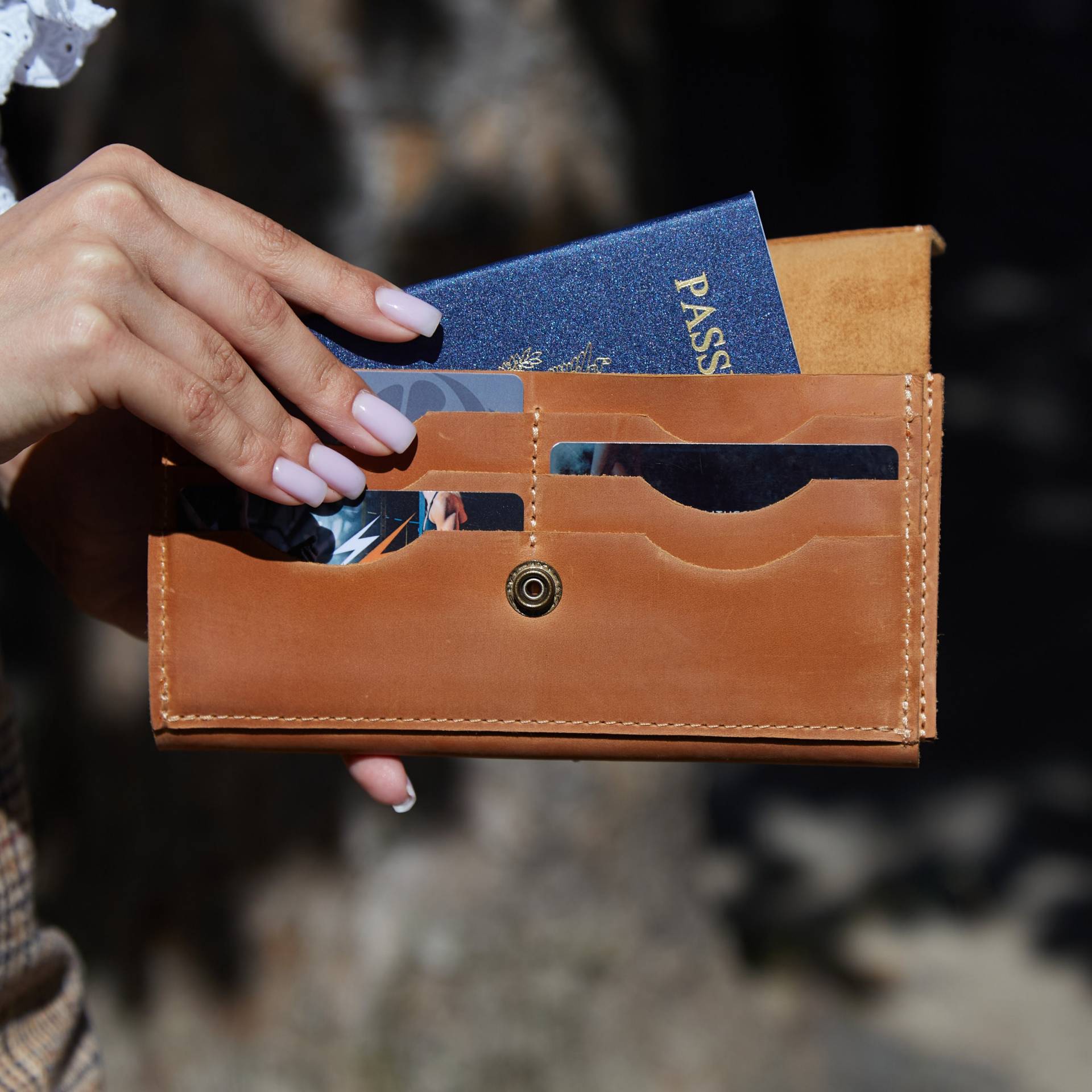 Frauen Leder Portemonnaie, Monogramm Brieftasche, Personalisierte Brieftasche Aus Leder von InCarneLeather