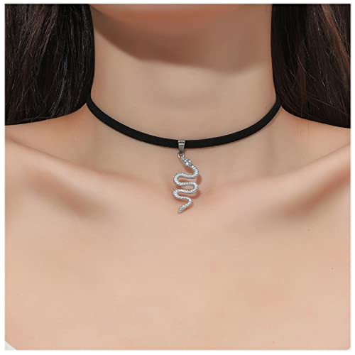 Inateannal Punk Schwarzer Samt Halskette Schlange Samt Choker Halskette Kurz Silber Schlange Anhänger Halskette Gothic Samt Band Kragen Halskette Schmuck Für Frauen Und Mädchen von Inateannal