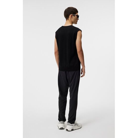 J.Lindeberg Liam Knitted Vest Pullunder Strick schwarz J.Lindeberg Liam Knitted Vest Pullunder Strick schwarz von J.LINDEBERG