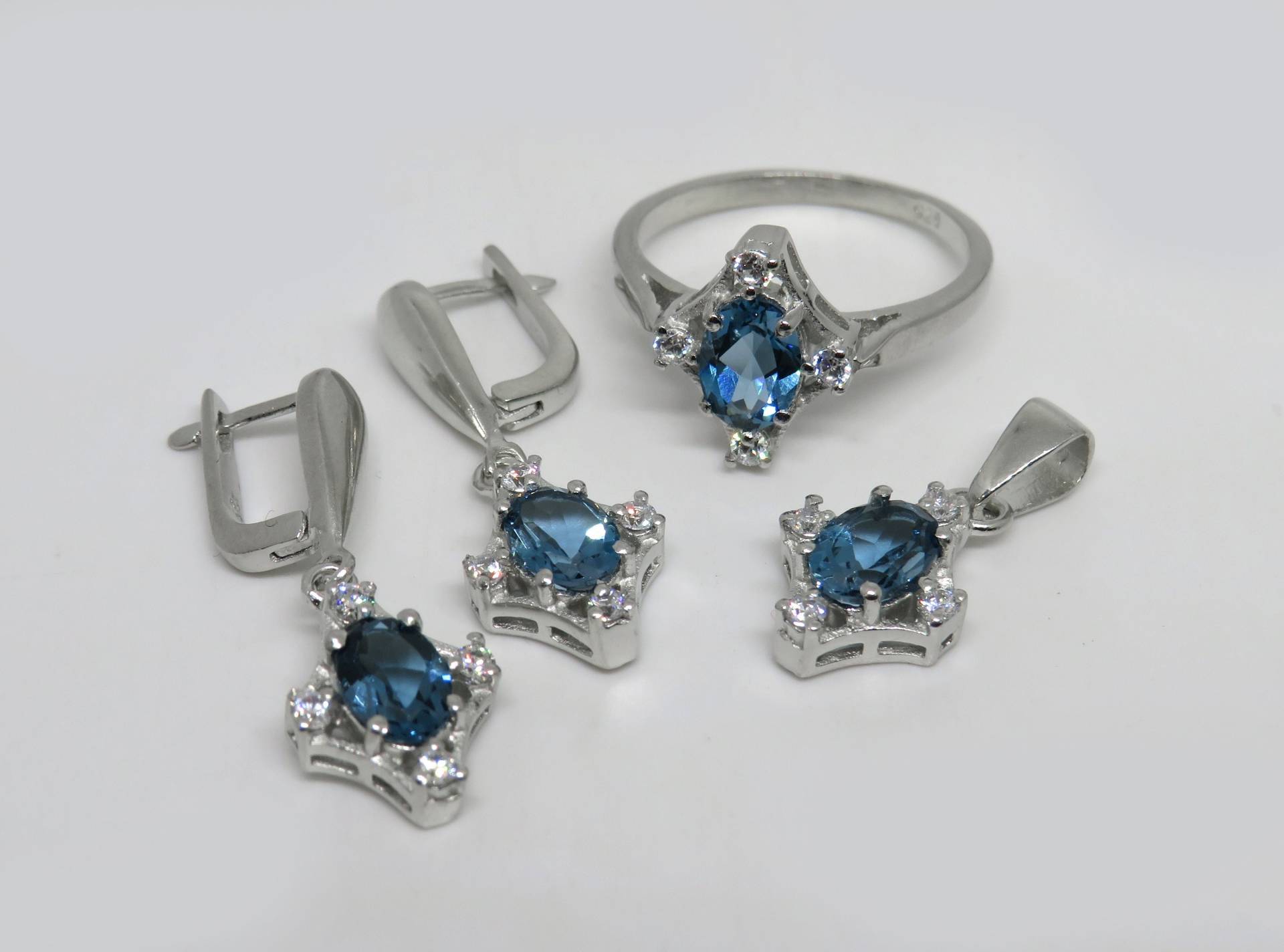 London Blautopas Schmuckset in 925 Sterling Silber, Natürliche Silber Ohrringe, Anhänger, Ring Für Frauen, Geschenk von JAGemsJewelry