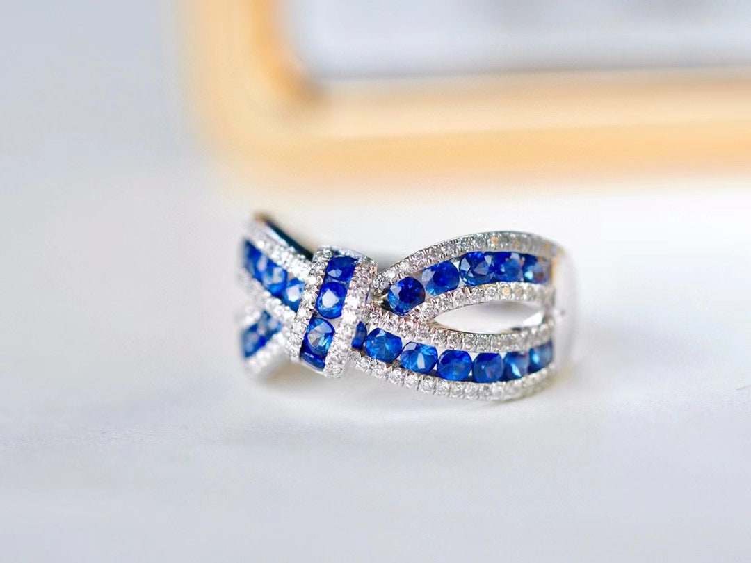 Diamant Blauer Saphir Ring Für Frauen in 18K Solid Gold Natürlicher Edelstein Geschenk Ihren Muttertag Jahrestag Ehering von JMgemsDesign
