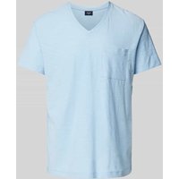 JOOP! Jeans T-Shirt mit V-Ausschnitt und Brusttasche in Hellblau, Größe L von JOOP! JEANS