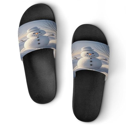JTREWBV Sommerhausschuhe für Damen und Herren, Winter, Schneemann, bedruckt, PVC, Hausschuhe, Duschschuhe, Bad-Sandalen, rutschfest, leicht zu reinigen, Schwarzer Stil, 11.5 UK Men/ 9 UK Women Wide JTREWBV Sommerhausschuhe für Damen und Herren, Winter, Schneemann, bedruckt, PVC, Hausschuhe, Duschschuhe, Bad-Sandalen, rutschfest, leicht zu reinigen, Schwarzer Stil, 11.5 UK Men/ 9 UK Women Wide von JTREWBV