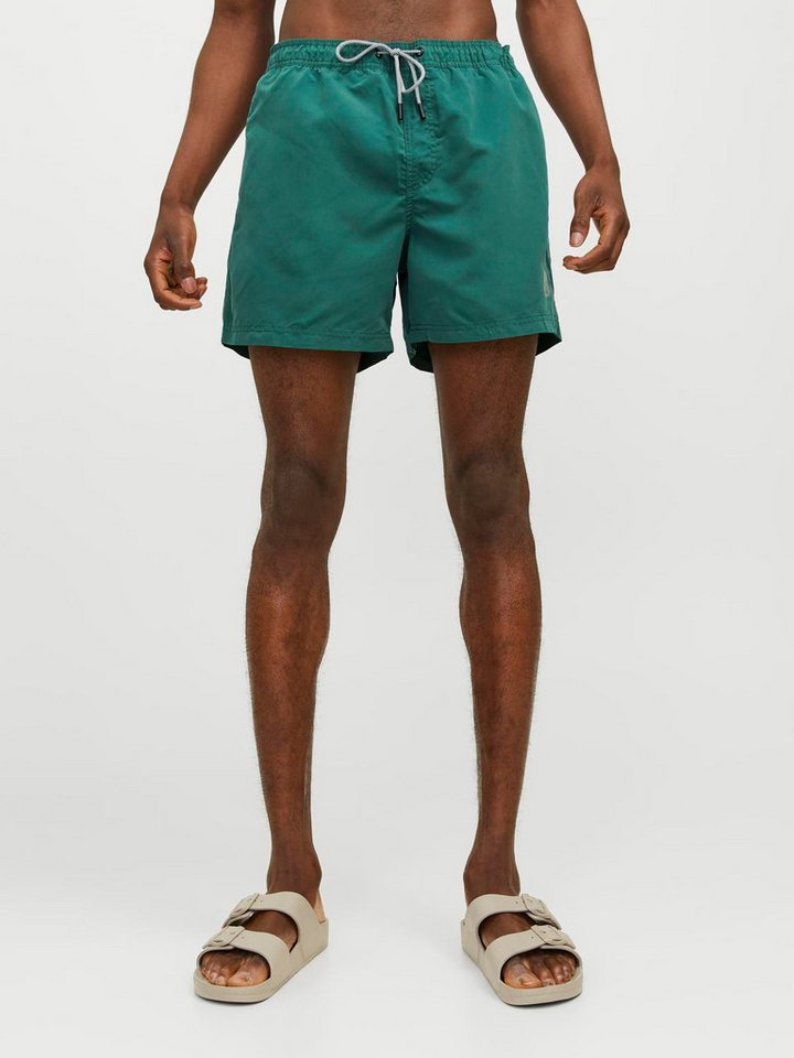 Jack & Jones Badeshorts JPSTFIJI JJSWIM SOLID SN LY gut geschnittene Schwimm-Shorts für den Strand aus recyceltem Garn von Jack & Jones