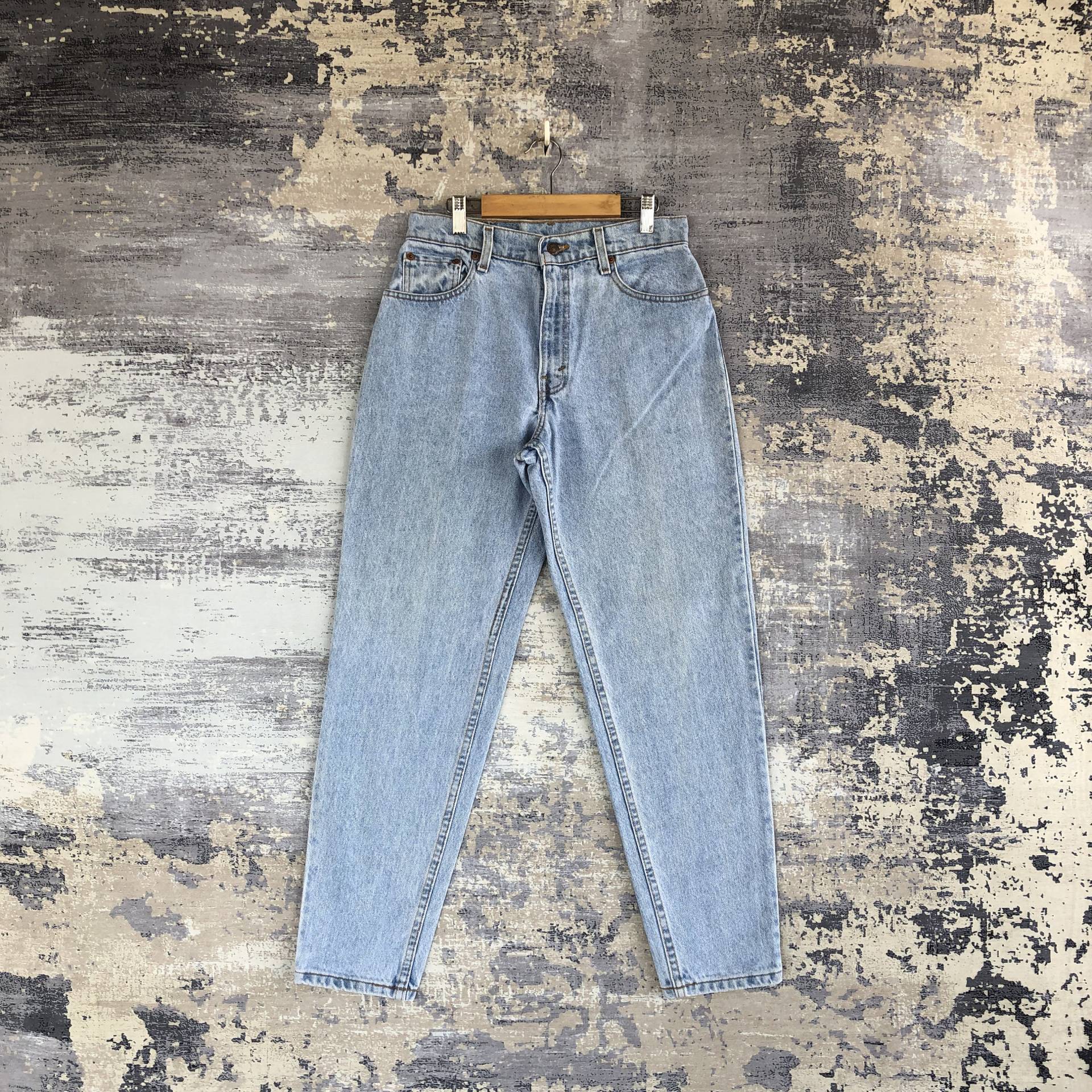 Vintage Levis 550 Jeans Levi's 26x28 Blue Wash Baggy Denim Levi Red Tab Verblasster Grunge-stil Unisex Bearbeiten von JapaneseOnTheGo