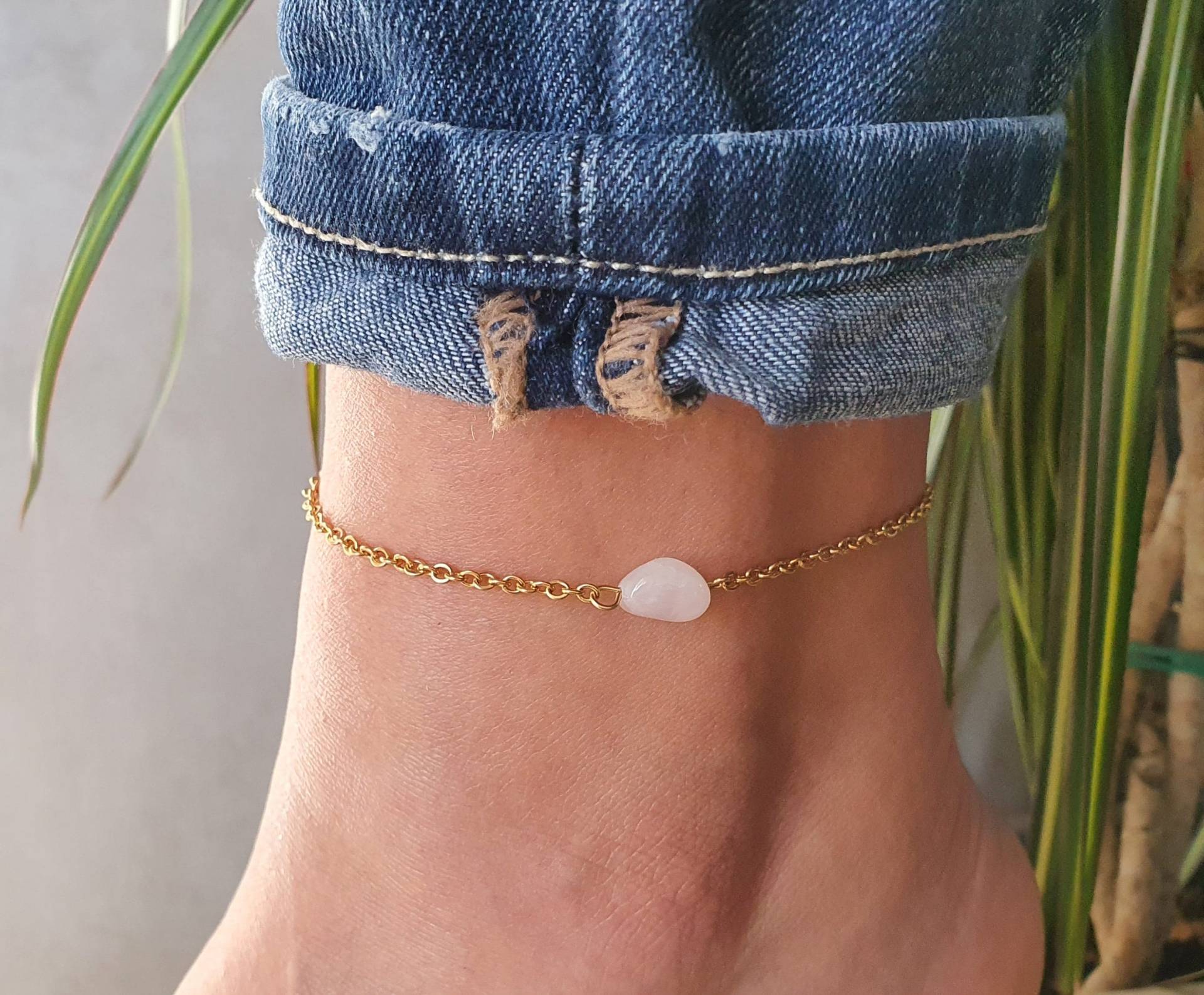 Rosenquarz Fußkettchen, Gold Silber Rosa Ankle Armband, Januar Birthstone, Kristall Edelstein Geburtstag von JewelleryNM