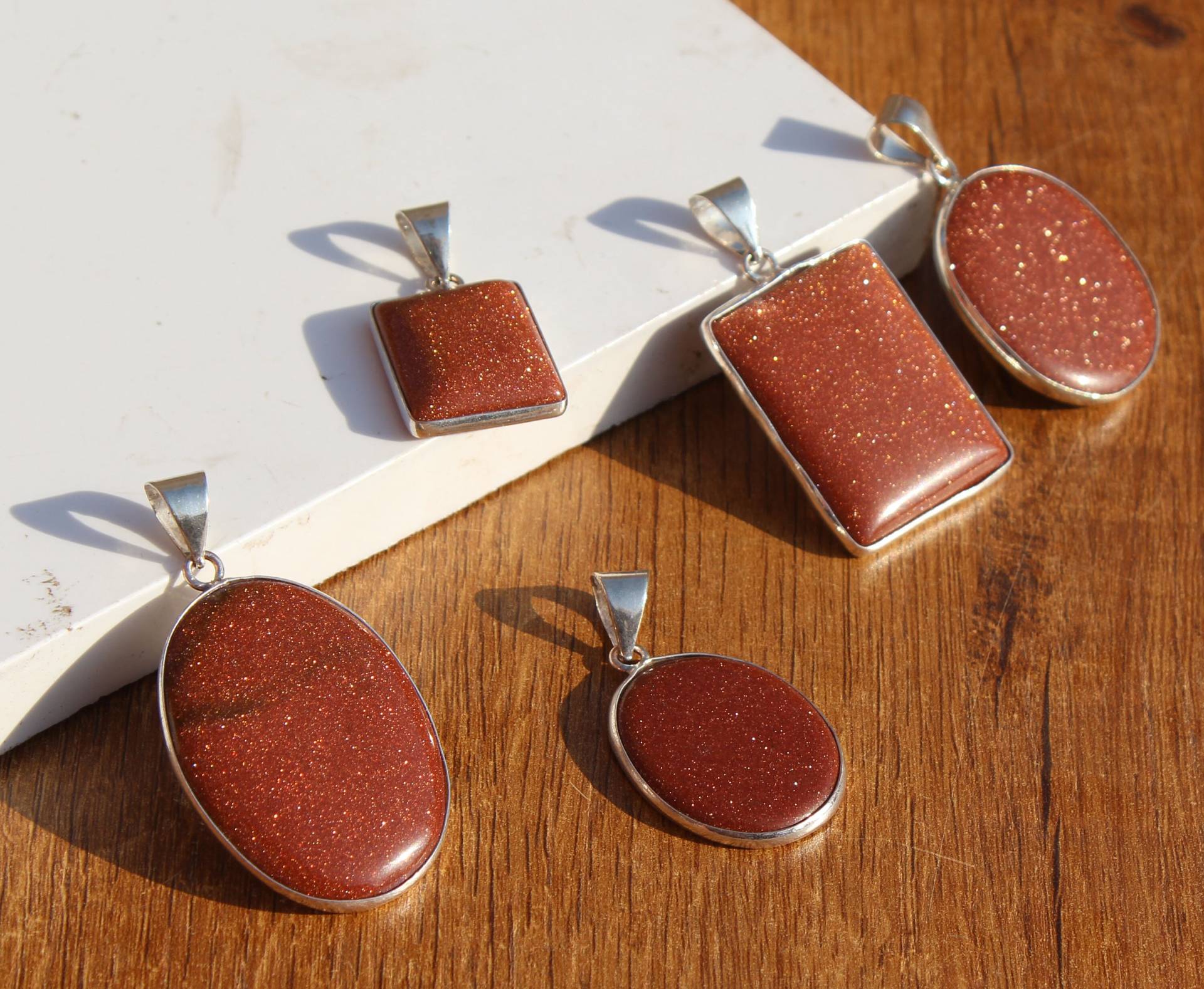 Goldstone Edelstein Anhänger Halskette Schmuck Handgemachte Für Frauen von JewelsHandmadeCo