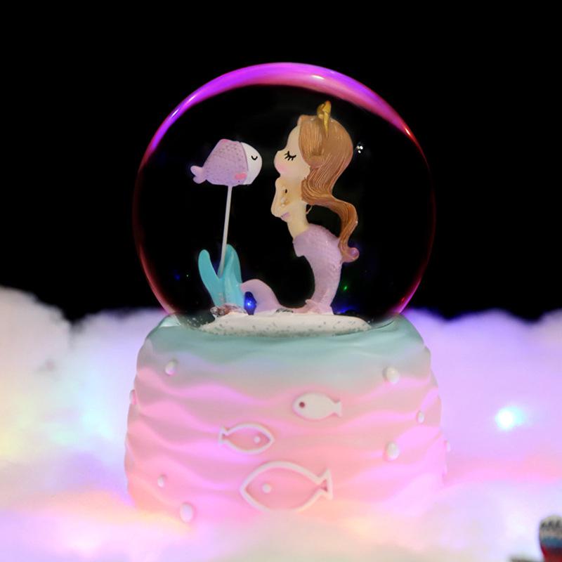 Ocean Princess Mermaid Rotierende Kristallkugel-Spieluhr - Schneeflocke Kinderspielzeug Geschenk Medium 80 Color Light + Music Ocean Princess Mermaid Rotierende Kristallkugel-Spieluhr - Schneeflocke Kinderspielzeug Geschenk Medium 80 Color Light + Music von Joom DACH