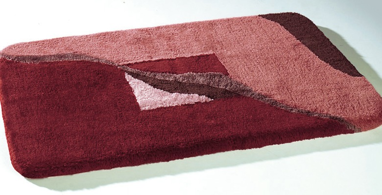 Badgarnitur der Marke Kleine Wolke, Größe 109 (Hänge-WC-Vorleger, 55/50 cm), Rot von KLEINE WOLKE
