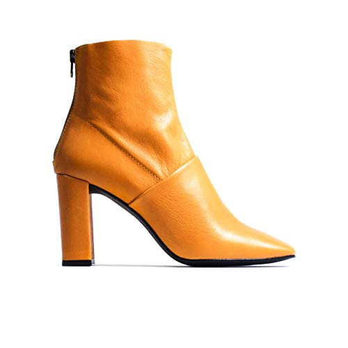 L'Intervalle Damen DEVIKA Mustard Leather Halblange Stiefel, Senf von L'Intervalle