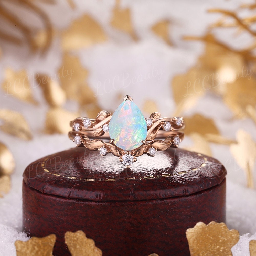 Einzigartige Opal Blatt Verlobungsring Set Vintage Rose Gold Floral Brautringe Moissanite Zweig Ehering Versprechen Ringe Für Frauen von LCCjewelry