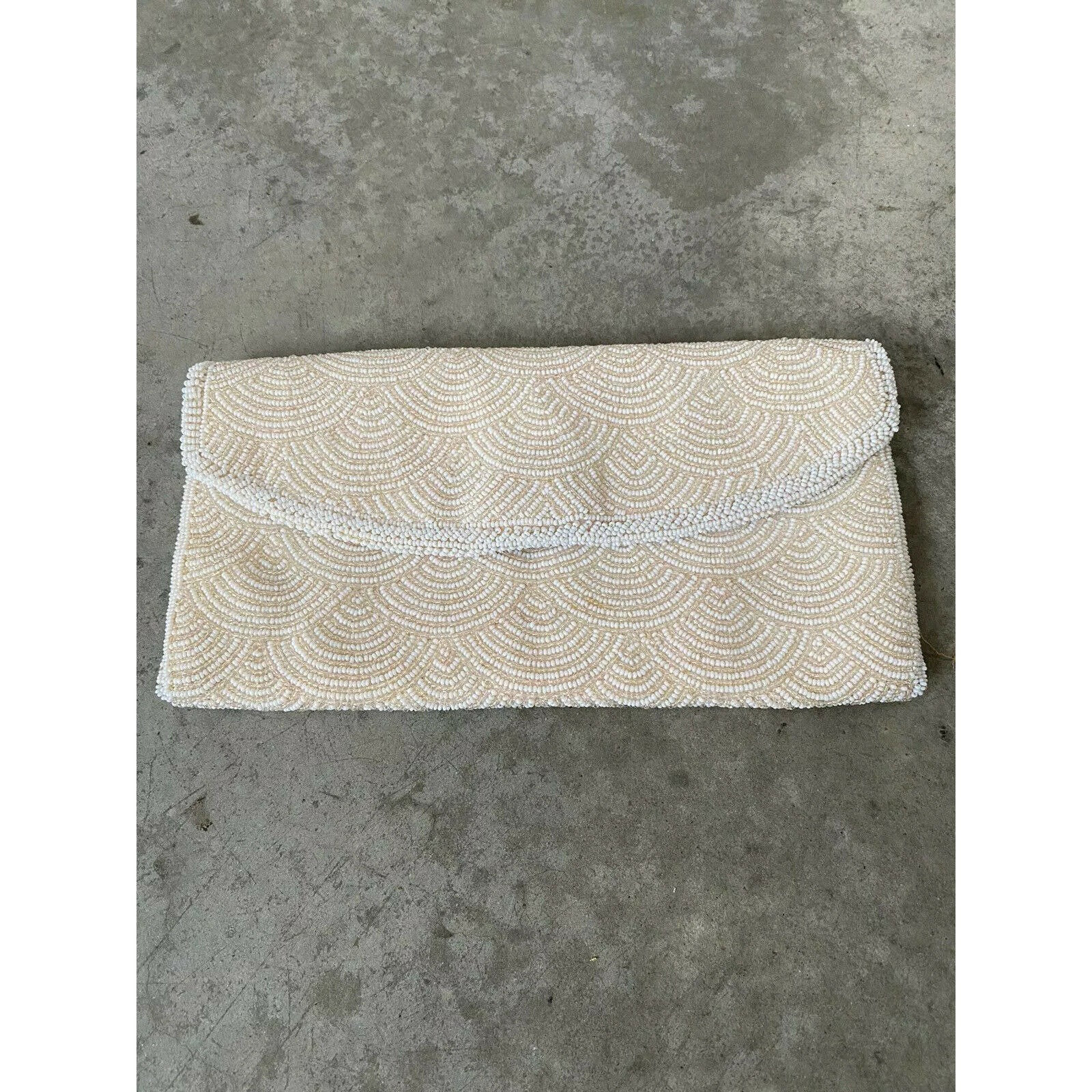 Vintage Clutch Tasche Portemonnaie Weiß Creme Perlengewandet 9" X 5" von LaCroisette