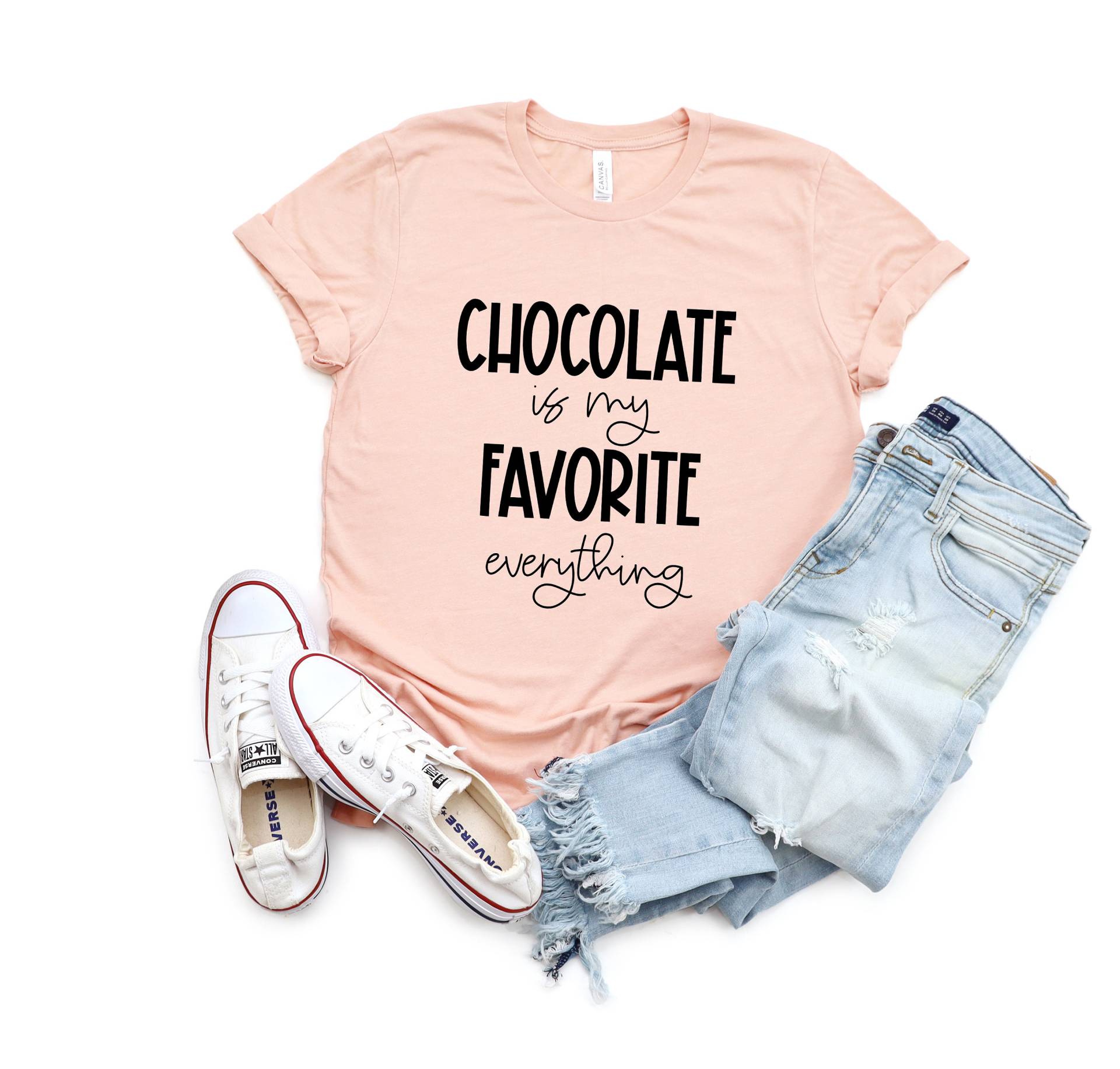 Chocolate Is My Favorite Everything | Lustiges Schokoladen Shirt Teen Girl Geschenk Schoko Schokoladenliebhaber von LavenderBluesMarket