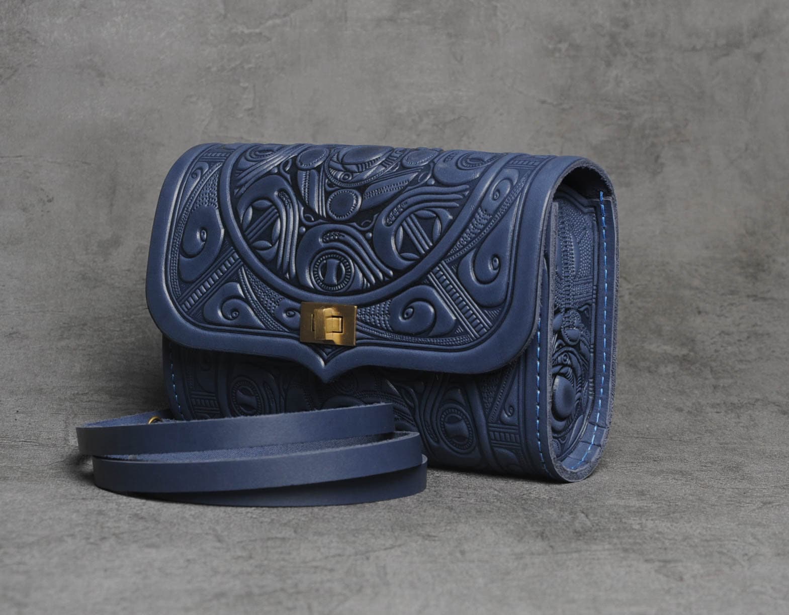 Blaue Gürteltasche, Gürteltasche Für Frauen, Blaue Aus Leder, Bauchtasche, Einzigartige von LeatherCraftsUA