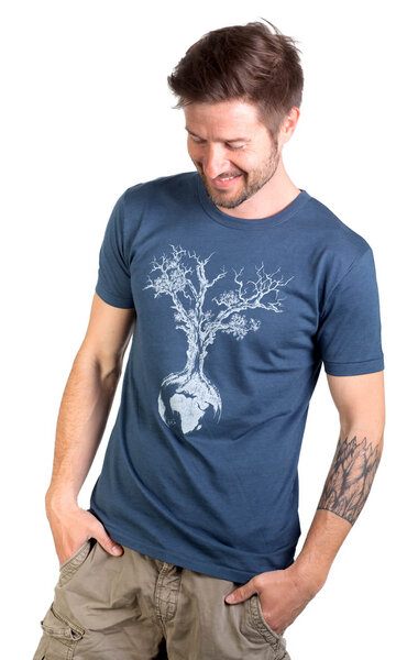 Life-Tree Bambus Shirt Fairwear für Herren "Weltenbaum" in Denim Blue/Leaf Green von Life-Tree