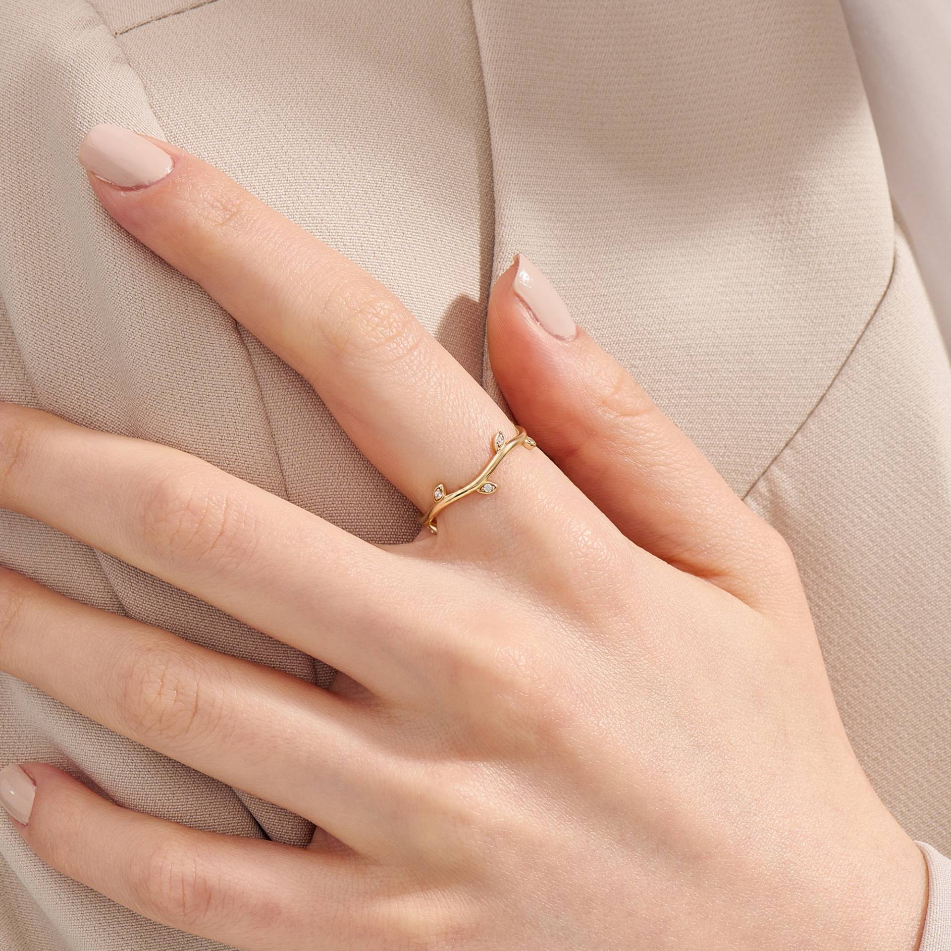 Winziger Diamant-Rankenring | 14K Solid Gold Eternity Blattring Stapelring Damen Minimalistisch Natur Inspirierter Ehering Von Lucy Fine von LucysFineJewelry