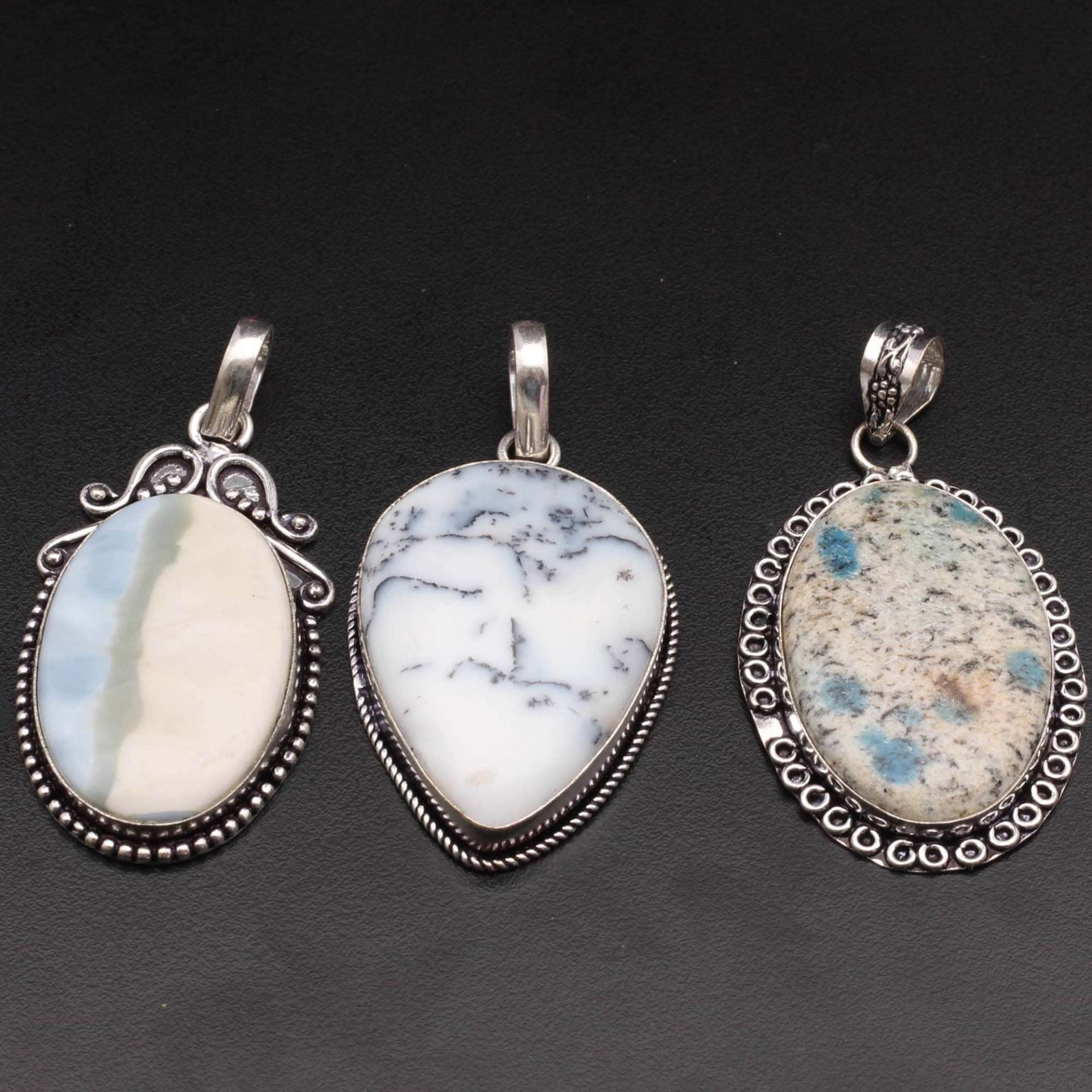 Dendrite K2 Blue Owyhee Opal, Edelstein Schmuck Frau Halskette Anhänger Geschenk Für Sie 3 X Viele Mädchen Xy638 von MadonnaJewellery