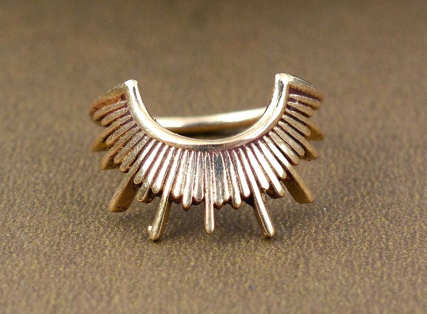 Sun Gold Ring, Rising Sunburst Curved Spike Dainty Brass Christmas Gift, Vintage Gifts Sun Gold Ring, Rising Sunburst Curved Spike Dainty Brass Christmas Gift, Vintage Gifts von MahakaalPoint