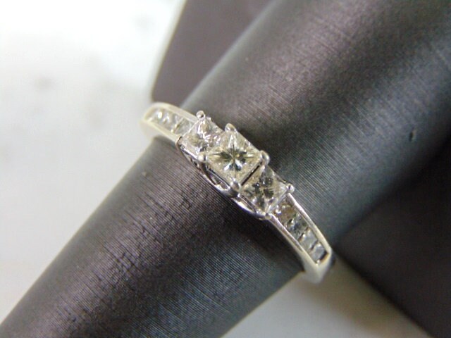 Damen Vintage Estate 10K Weißgold Diamant Ring 3.2G E2443 von MannysJewelry