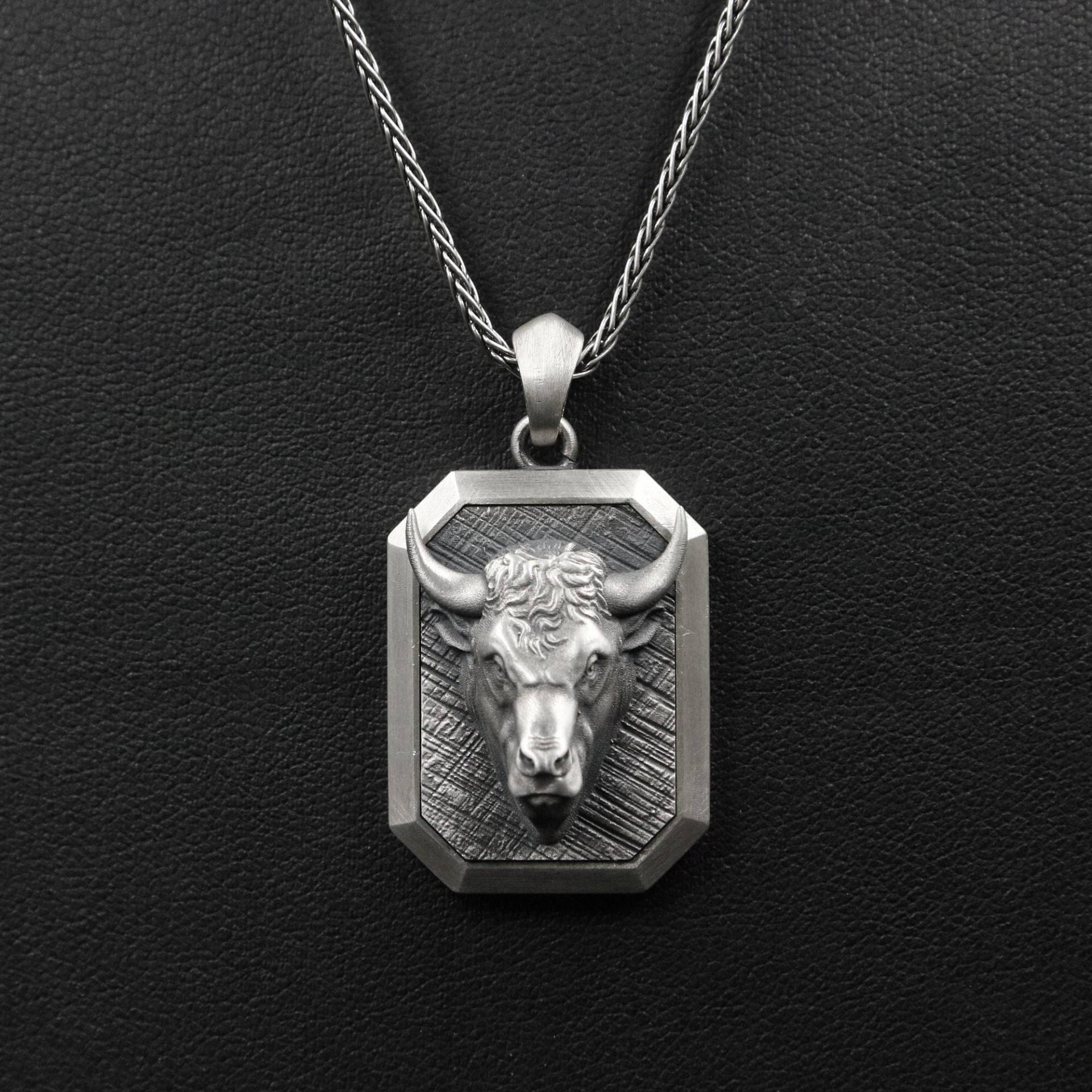 Bull-Halskette Aus Sterlingsilber Für Herren | Stier-Anhänger Männer Geschenkideen Herrenschmuck Zum Geburtstag Und Zu Weihnachten Handgefertigt von MarsJewelryGifts