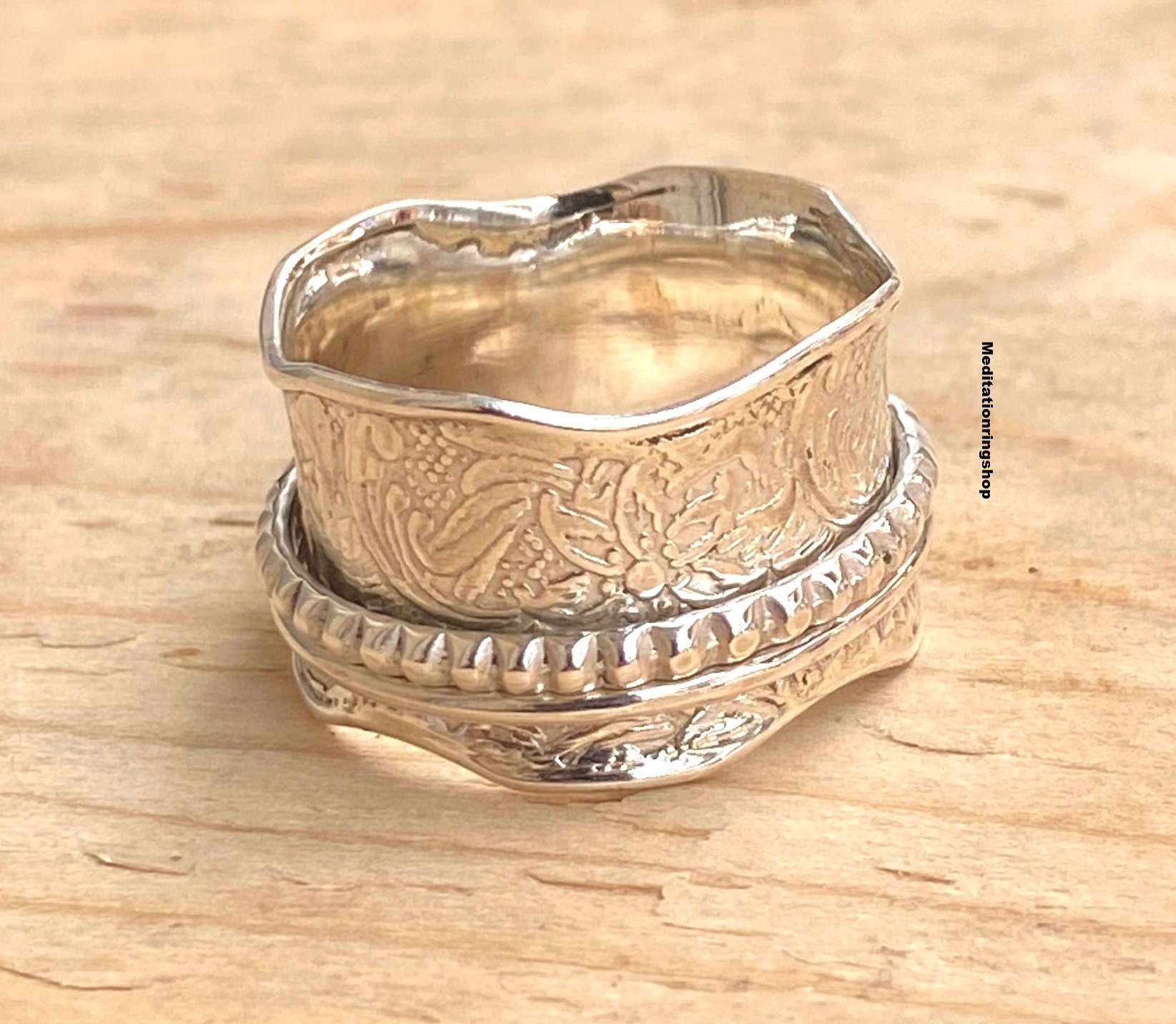925 Sterling Silver Ring, Wide Band Ring , Spinner , Stacking Women Jewelry Ring, Wedding Gift, Christmas Surprise Ring 925 Sterling Silver Ring, Wide Band Ring , Spinner , Stacking Women Jewelry Ring, Wedding Gift, Christmas Surprise Ring von Silverjewellery30