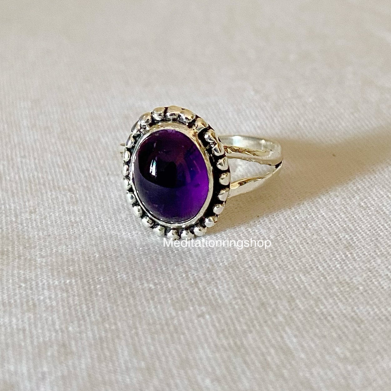Amethyst Gemstone Ring, 925 Sterling Silver Handmade Statement Stacking Jewelry, Christmas Amethyst Gemstone Ring, 925 Sterling Silver Handmade Statement Stacking Jewelry, Christmas von Silverjewellery30